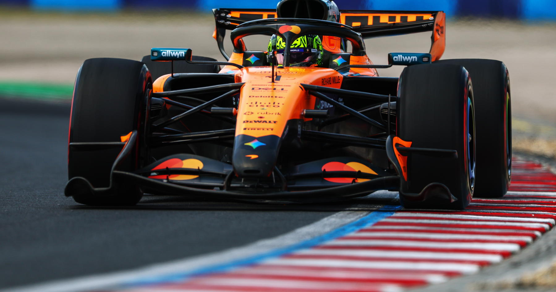 McLaren locate middle ground after 'striking balance between two extremes' source thumbnail