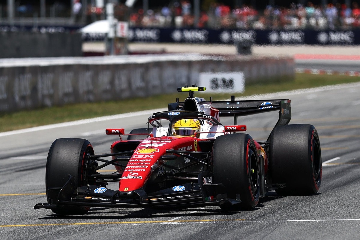 F1 Barcelona GP: Lewis Hamilton takes maiden Ferrari win as Kimi Antonelli retires late thumbnail