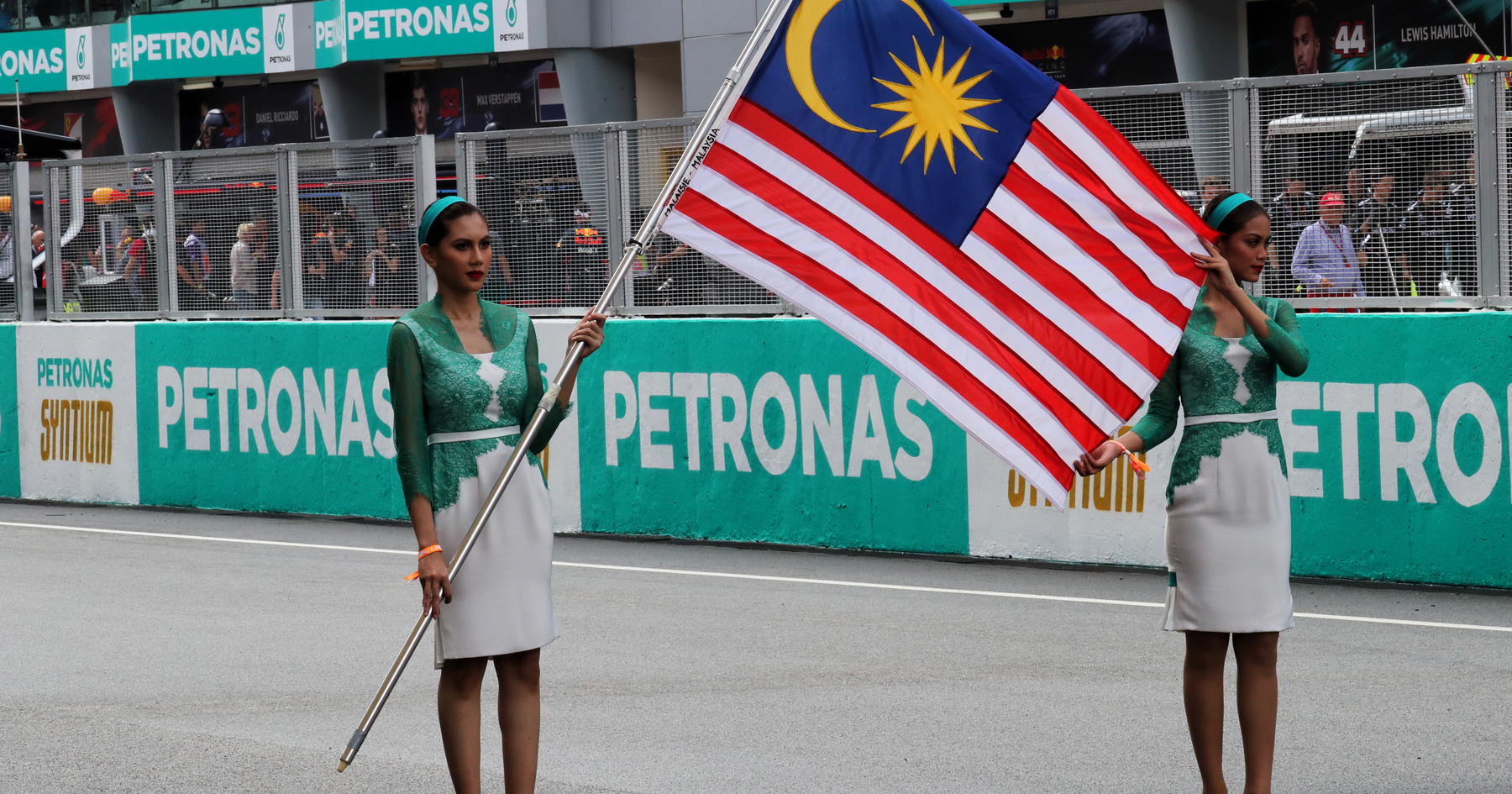 FIA confirm race start time as F1 returns to Malaysia source thumbnail