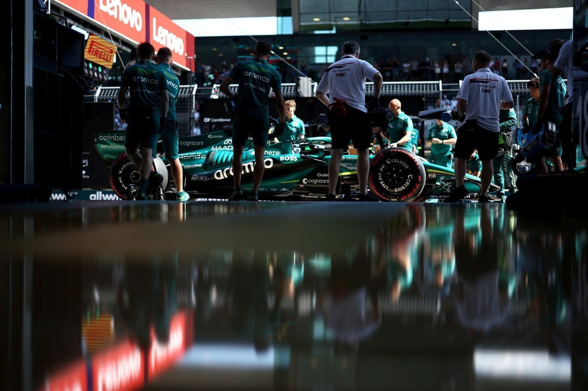 'Not fit for purpose' – Adrian Newey on structural problems behind Aston Martin's 2026 F1 disaster source thumbnail