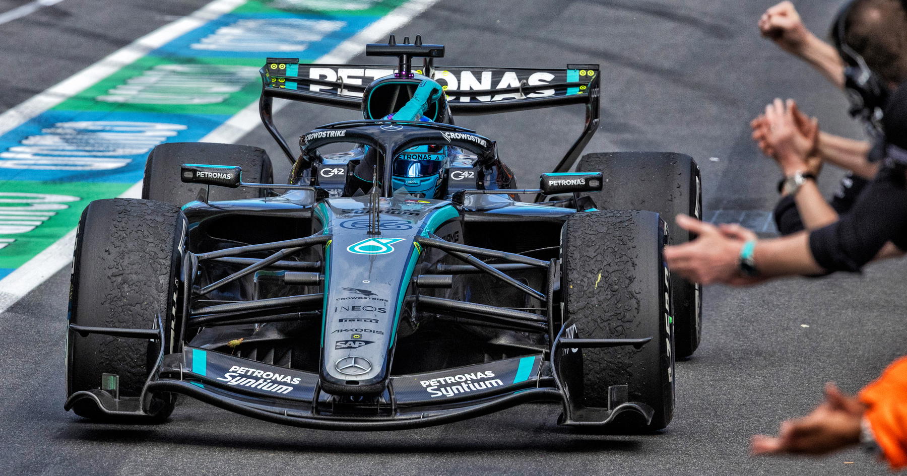 Mercedes reveal 'long-term' F1 approach after 'enormously satisfying' start to new era source thumbnail
