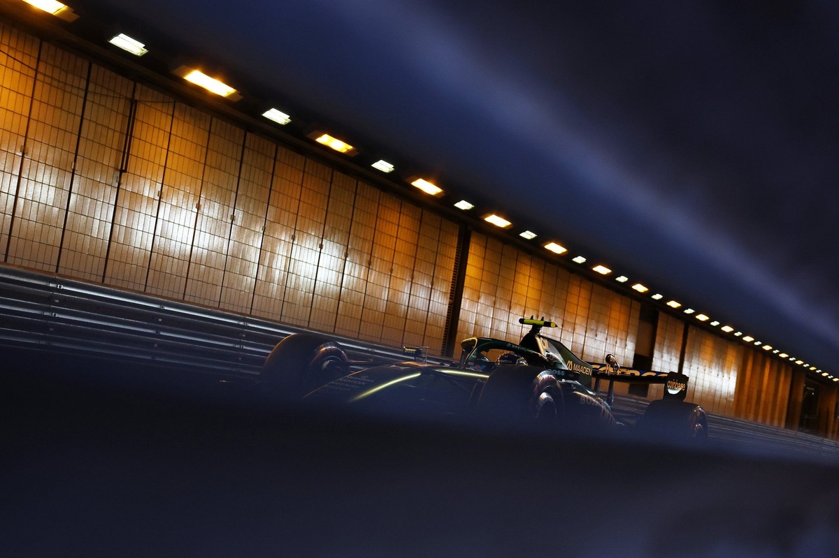 Can Aston Martin see light at the end of the tunnel? “Definitely not yet” source thumbnail