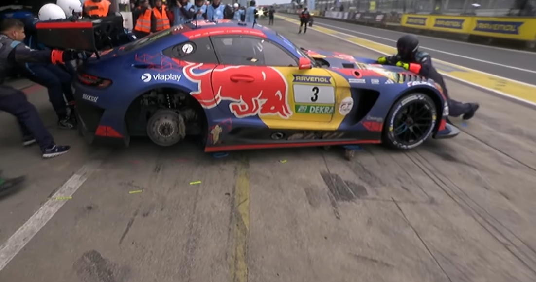 Disaster for Max Verstappen as problem ruins victory chances thumbnail
