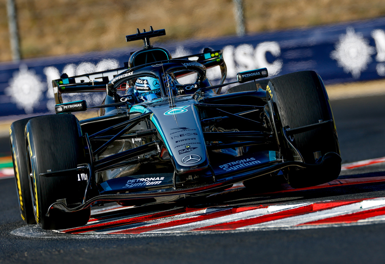Mercedes: Frantic F1 development pace sparked by ‘immature rules' source thumbnail