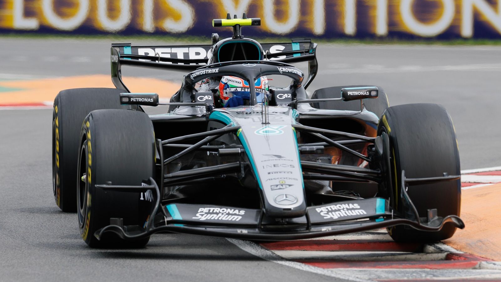 Canadian GP Qualifying: Antonelli sets early pace as Russell battle resumes LIVE! thumbnail