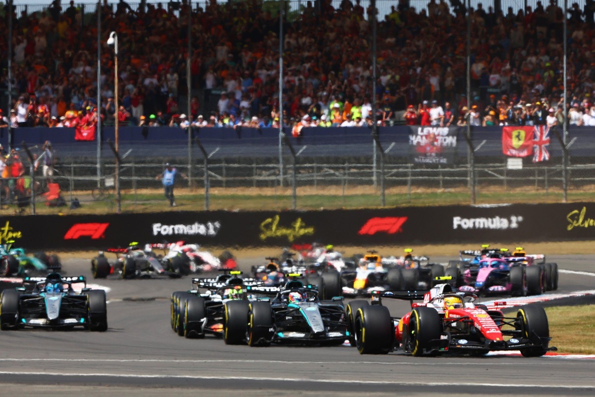 LIVE: F1 British GP commentary and updates - Kimi Antonelli on pole from Charles Leclerc | Live text | Motorsport.com thumbnail
