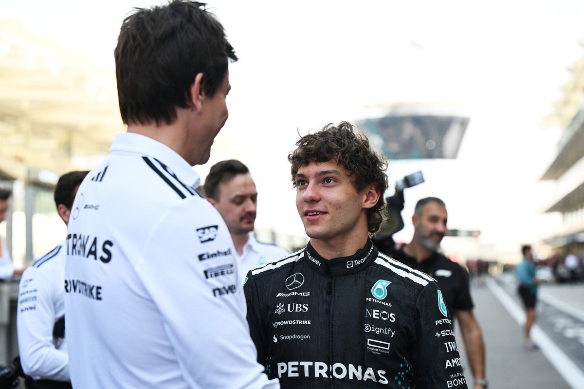 Kimi Antonelli: ‘Mercedes picked me for 2025 F1 season before I'd even raced in F2’ source thumbnail