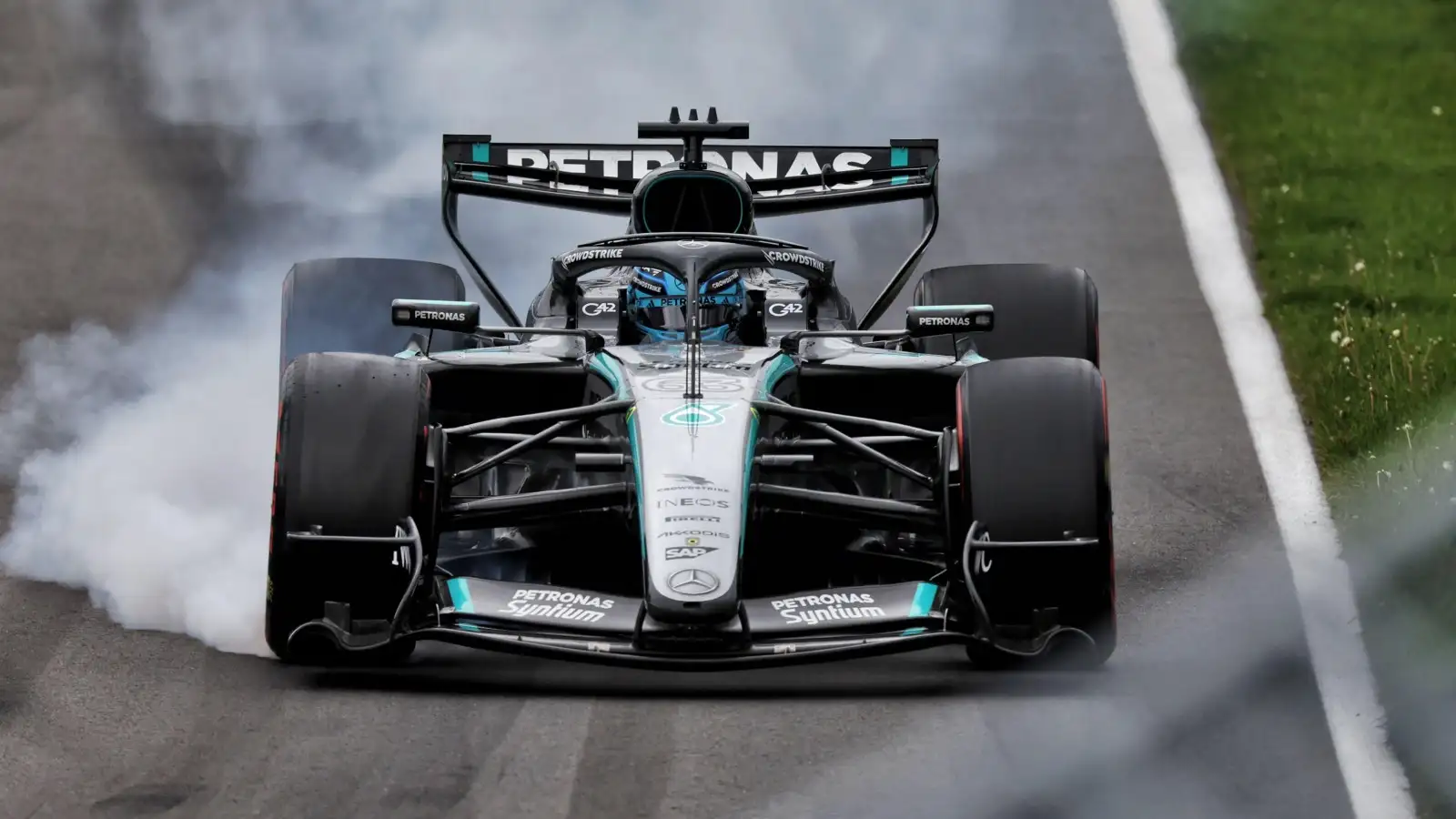 Toto Wolff reveals hidden Mercedes issue behind George Russell's Canada heartbreak thumbnail