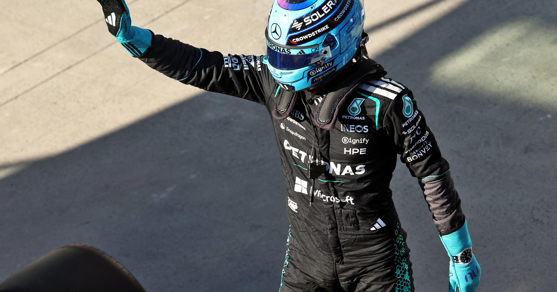 George Russell storms to Canada Sprint pole as Max Verstappen complaints return thumbnail