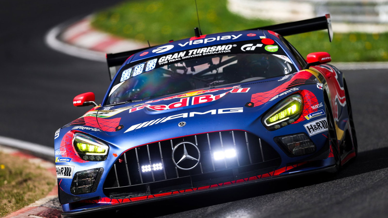 F1 drivers react to Max Verstappen's Nurburgring 24 Hours near-miss thumbnail