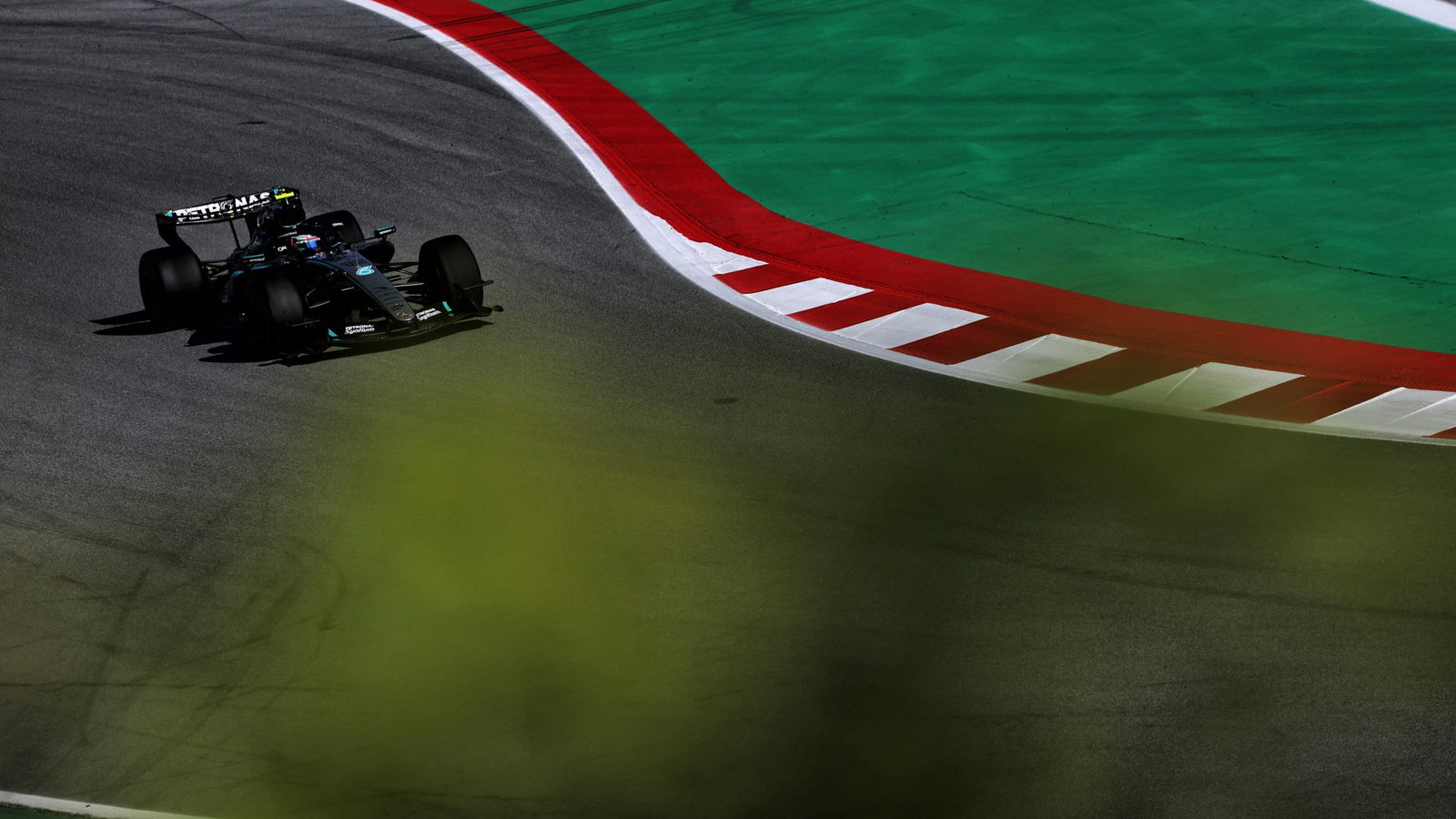 Why Kimi Antonelli was off the pace in Barcelona F1 practice source thumbnail