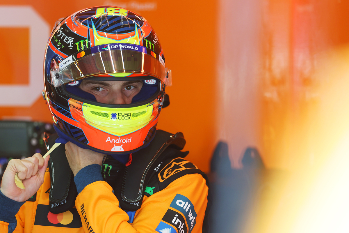 Piastri blasts F1 engine software: ‘It's a crap way of going racing’ thumbnail