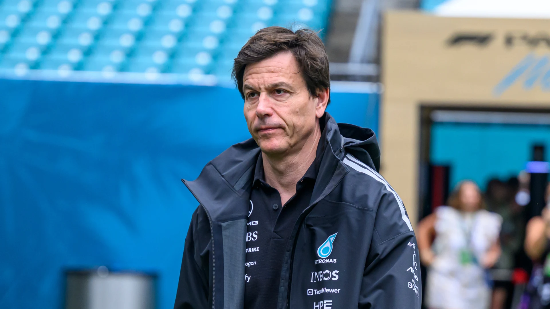 Mercedes âneed to respond' to rivalsâ progress â Wolff source thumbnail