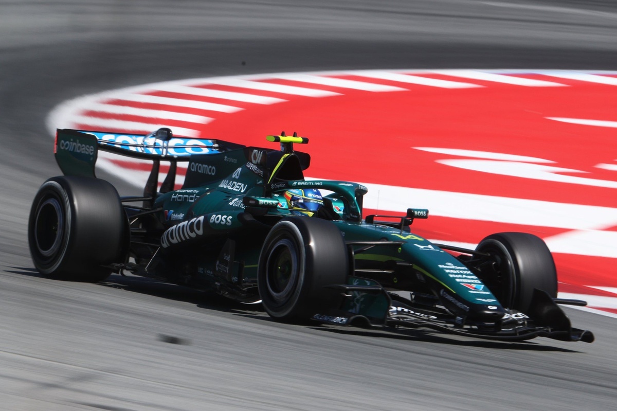 What's behind Honda and Aston Martin’s F1 “team gathering” in Barcelona? thumbnail