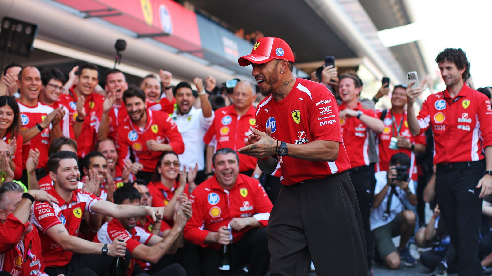 Martin Brundle answers crucial question hanging over Lewis Hamilton's Barcelona F1 victory thumbnail