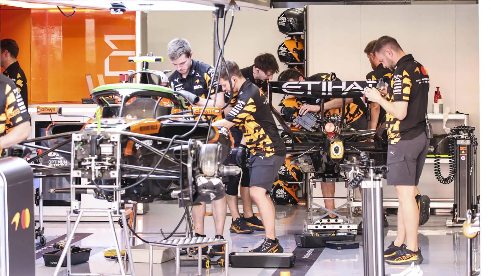 McLaren joins Ferrari and Red Bull with experimental ‘Macarena' wing trial thumbnail