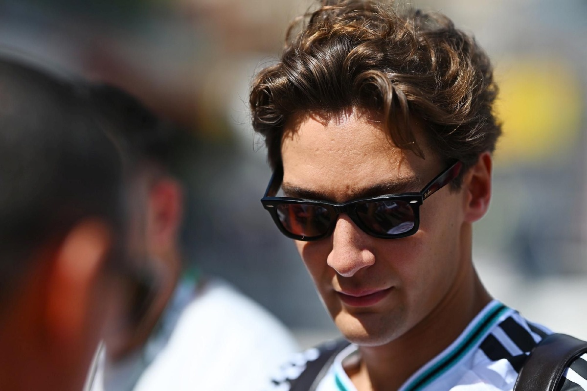 George Russell recalls Zhou Guanyu's terrifying first-lap crash at 2022 British GP source thumbnail