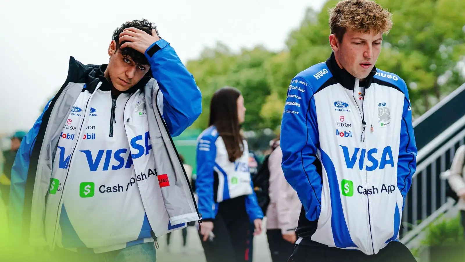 Lawson reveals stance after Lindblad ignored Racing Bulls team orders source thumbnail
