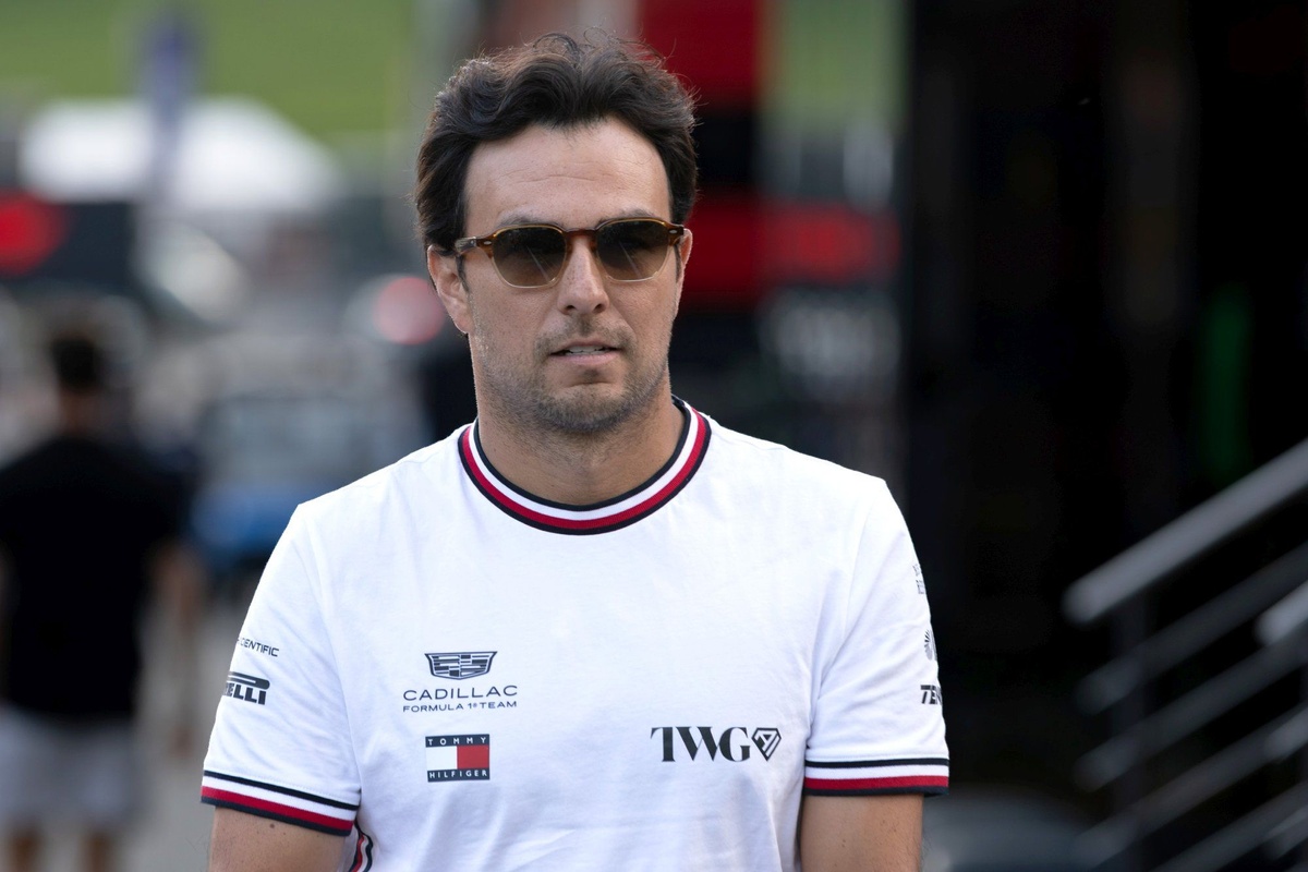 Sergio Perez carries emotional Venezueal tribute at F1 Austrian GP source thumbnail