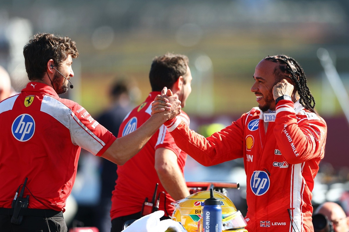 "They scared me yesterday" – Lewis Hamilton expected Ferrari to be six tenths off at Silverstone source thumbnail
