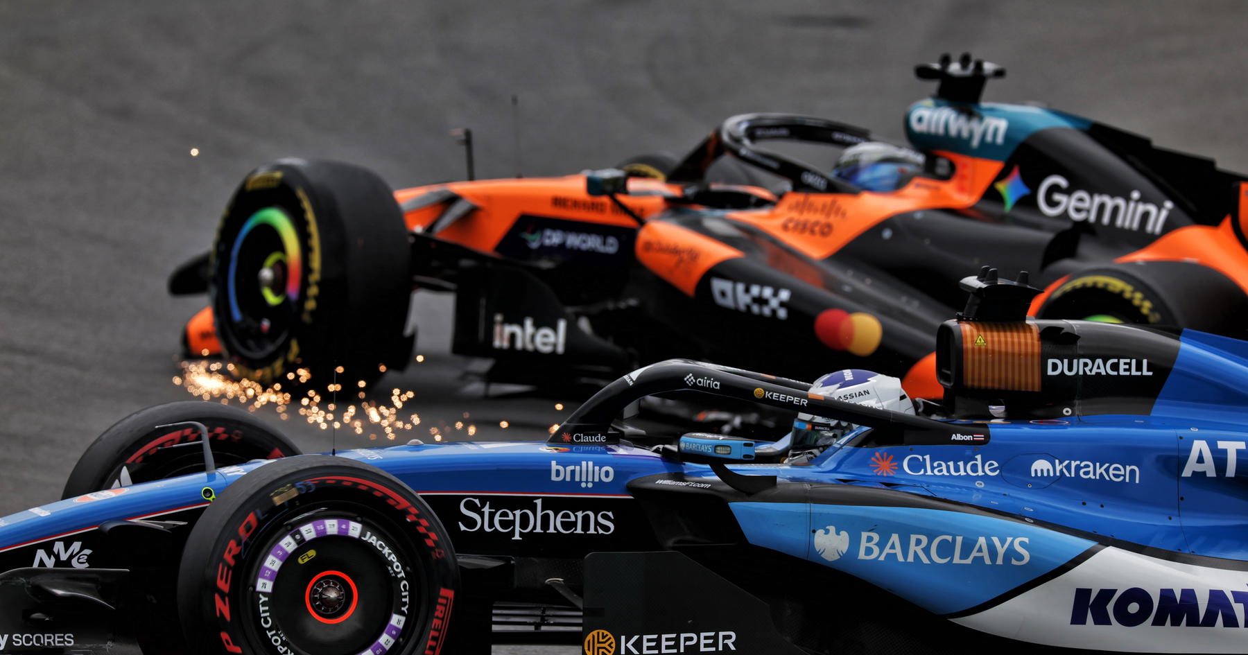 Oscar Piastri issues 'never before' apology to Alex Albon for F1 smash source thumbnail