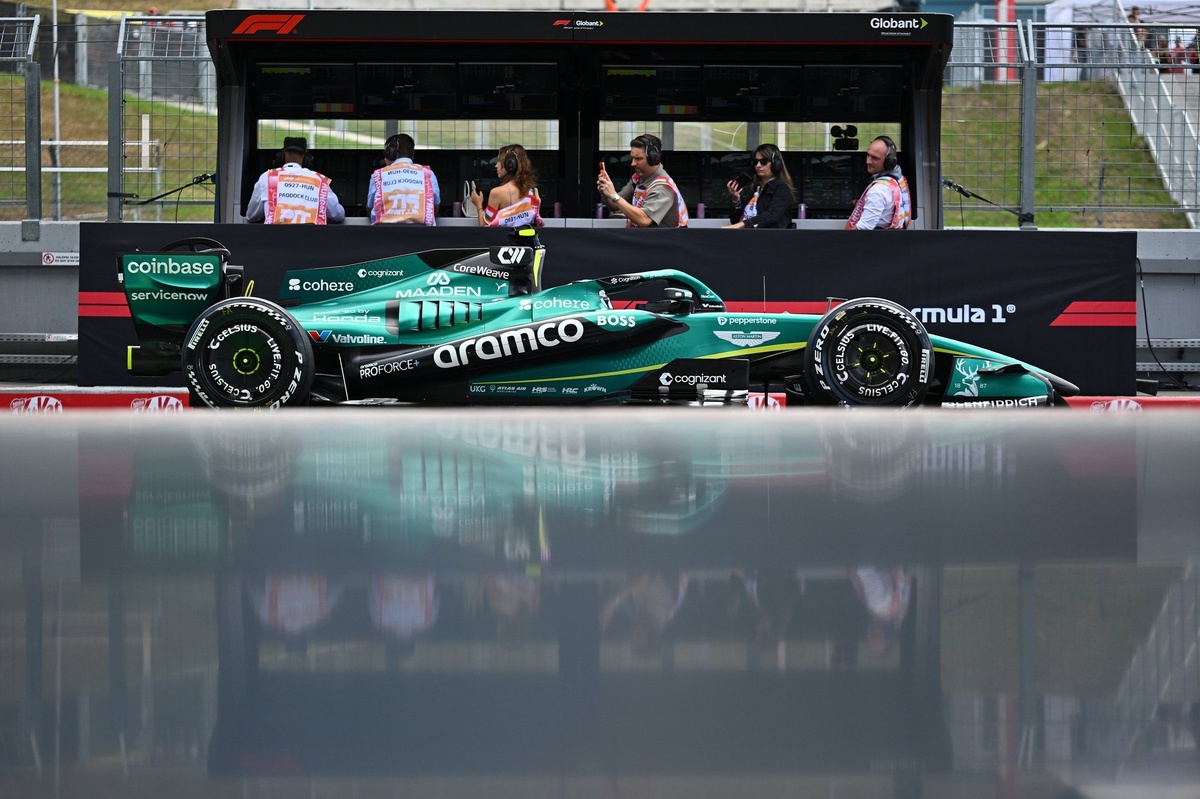 Otmar Szafnauer blames Aston Martin's F1 struggles on five-year problem source thumbnail