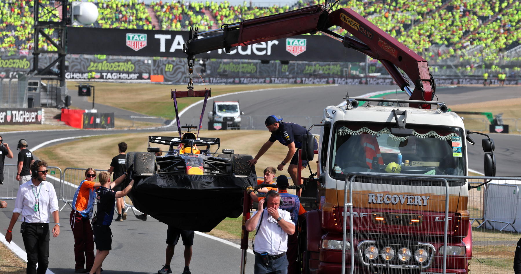Max Verstappen criticises 'super dangerous' Red Bull car source thumbnail
