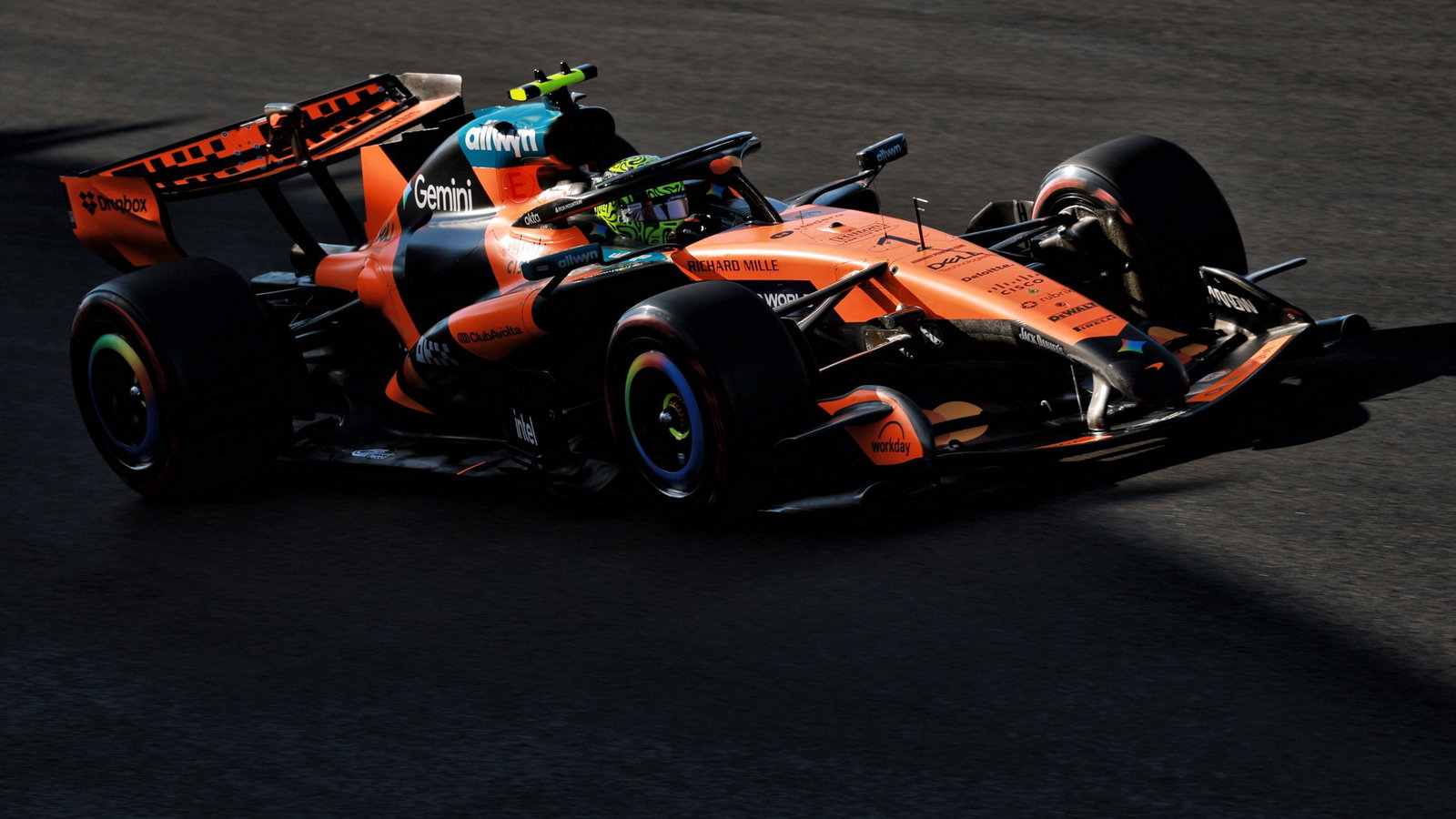 Norris edges Hamilton in final Hungary practice as McLaren hits back thumbnail