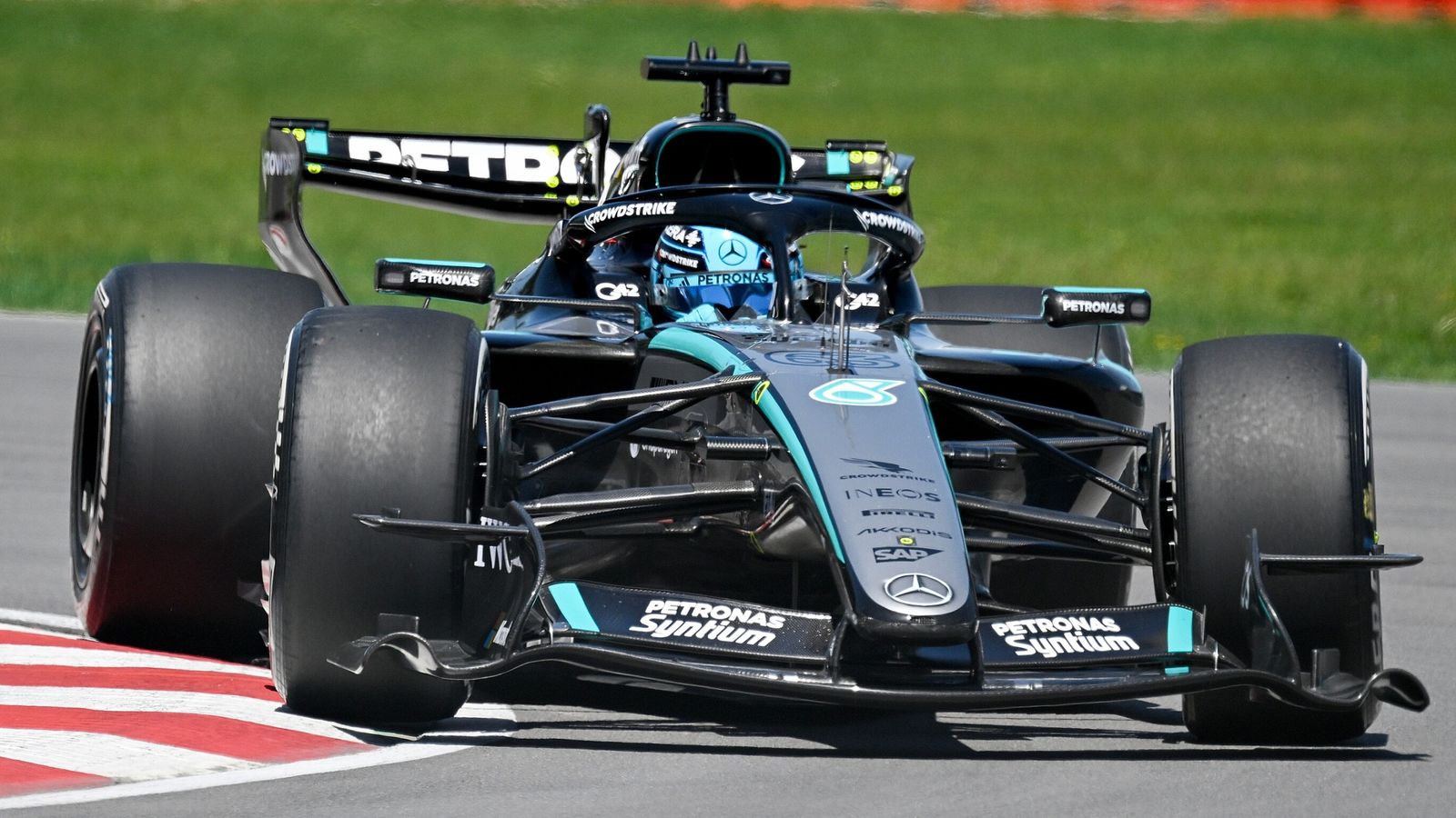 Canadian GP: Russell on pole for 5pm Sprint, Antonelli second LIVE! thumbnail