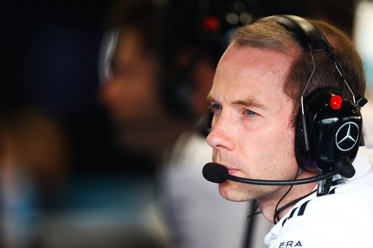 George Russell's Mercedes engineer explains key to F1 success source thumbnail