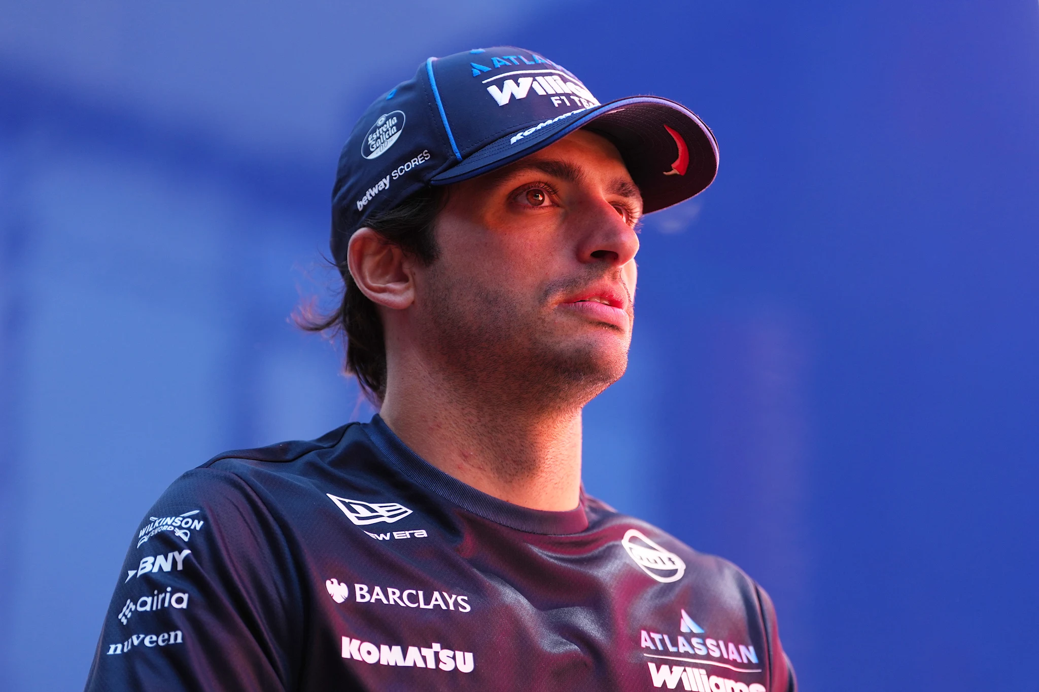 Sainz explains why he was caught out in Piastri clash source thumbnail