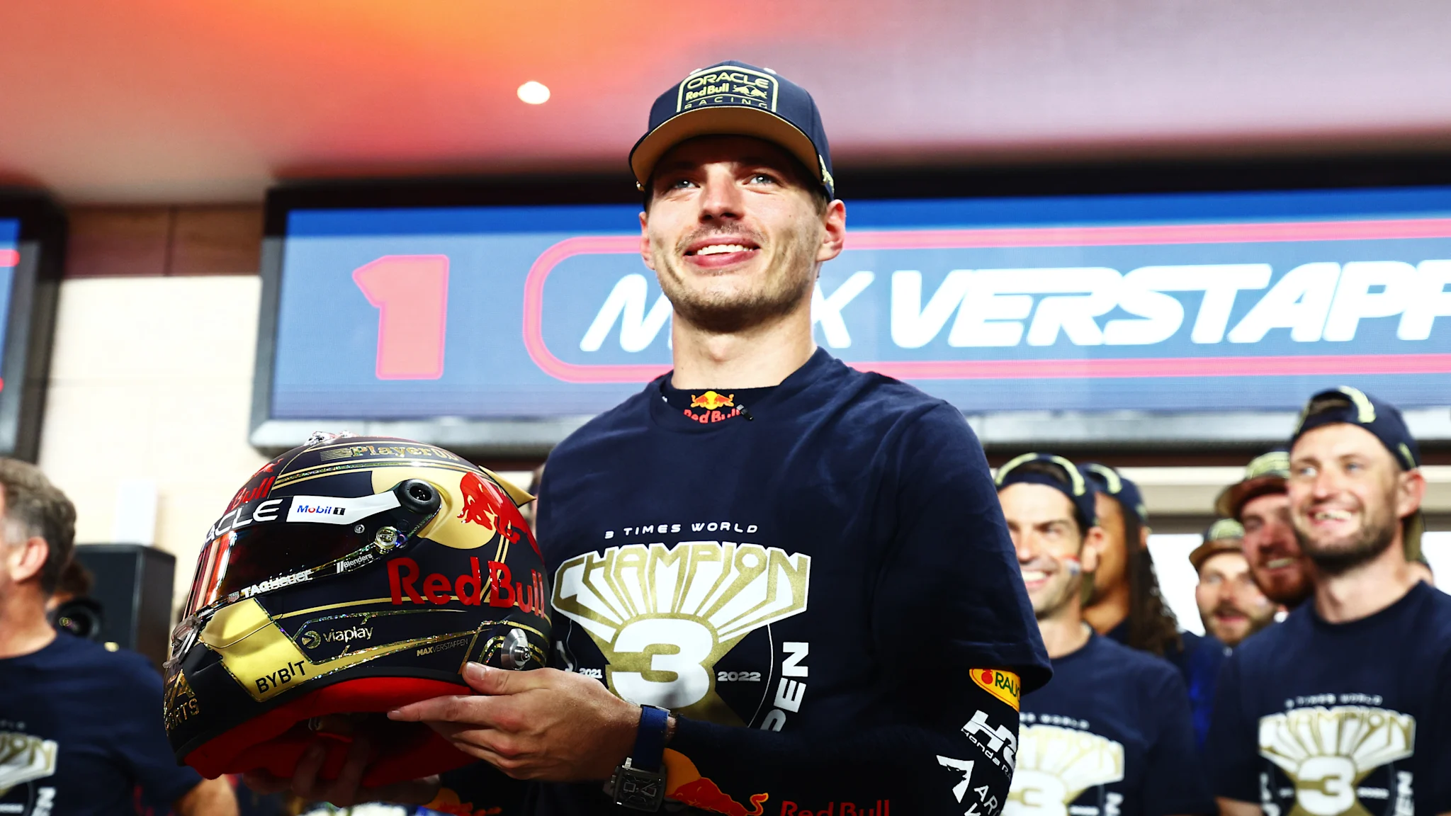 10 of Verstappen's best helmet designs thumbnail