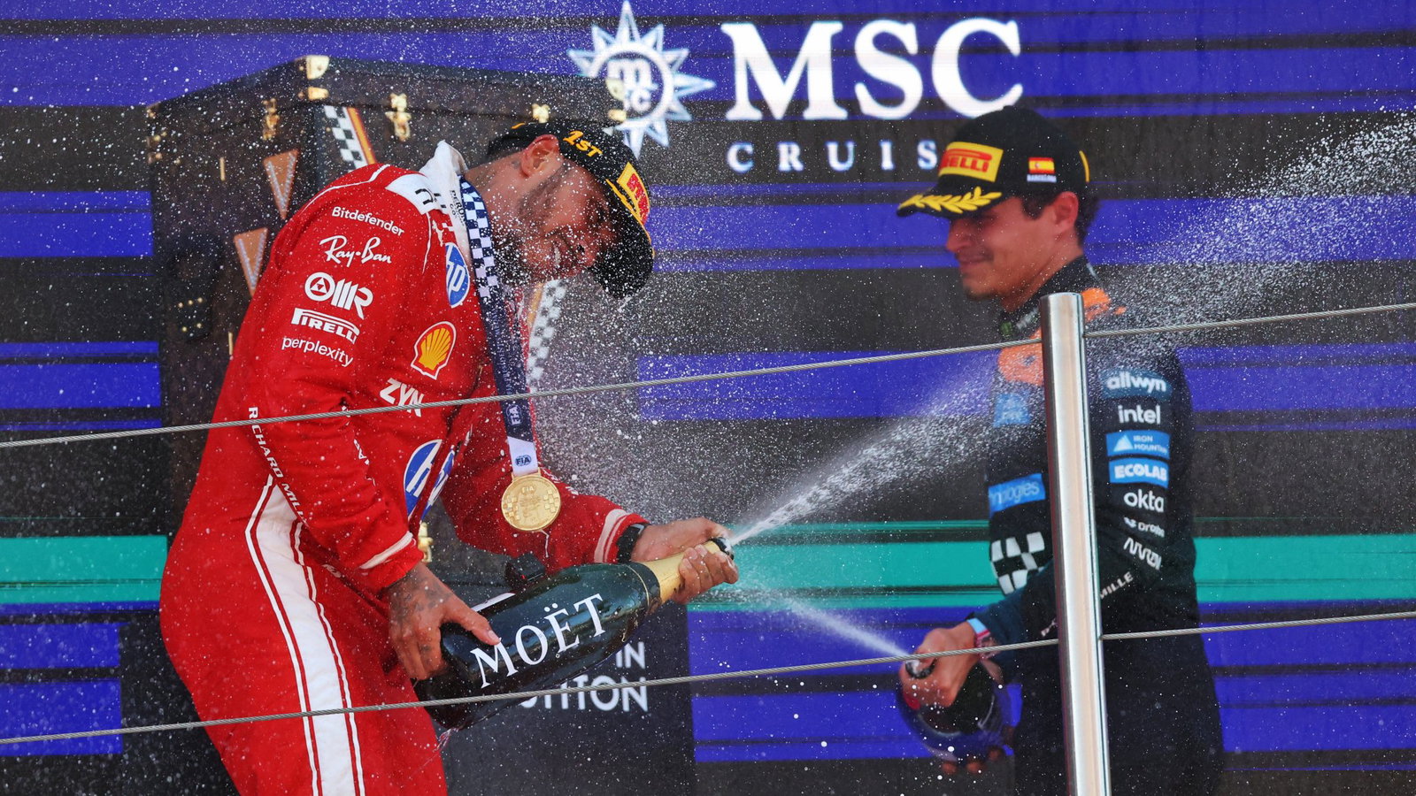 Norris says Hamilton can “stick middle finger up” to F1 doubters thumbnail