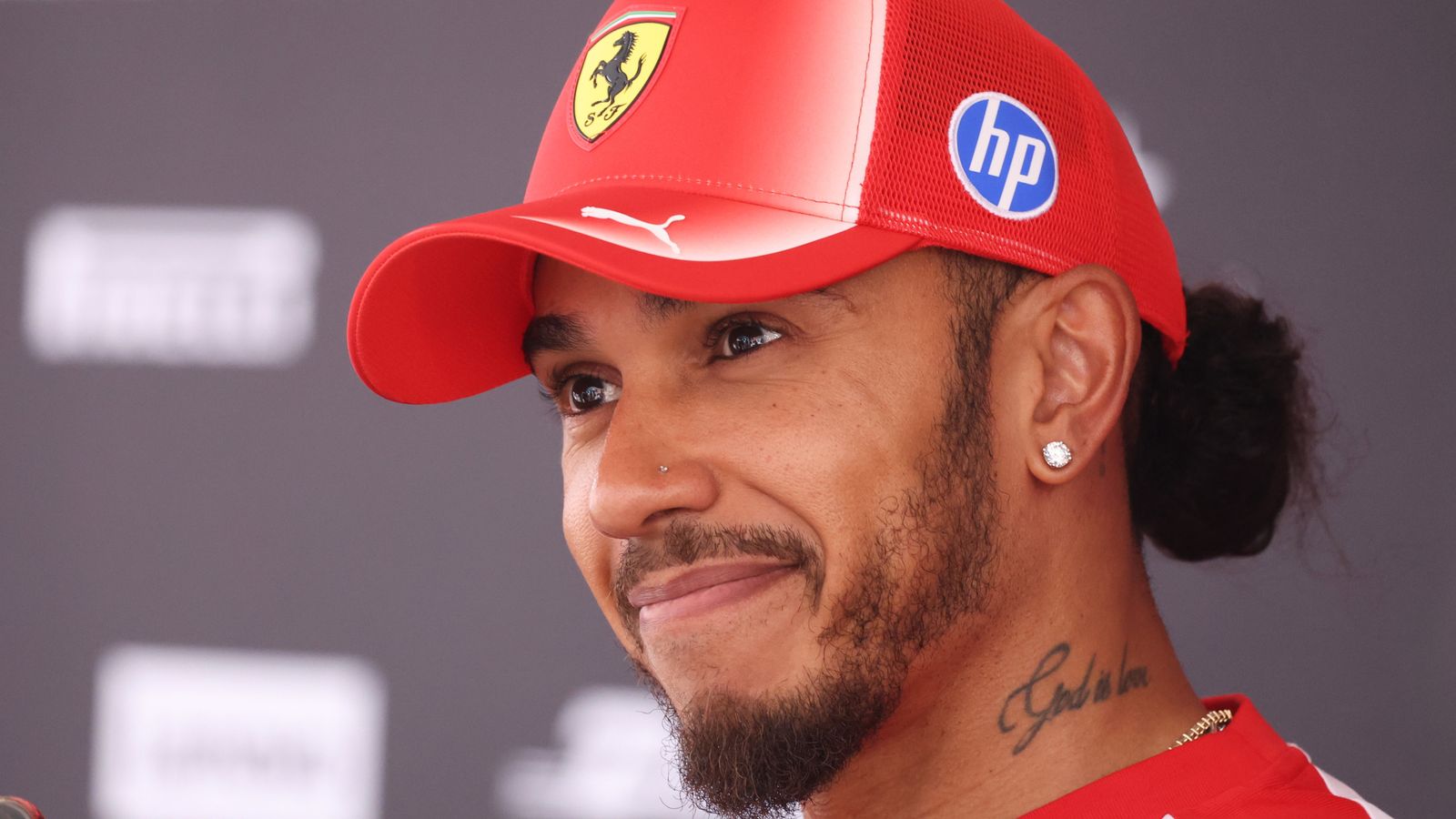 Hamilton: Mercedes should be a lot further ahead in title battle source thumbnail