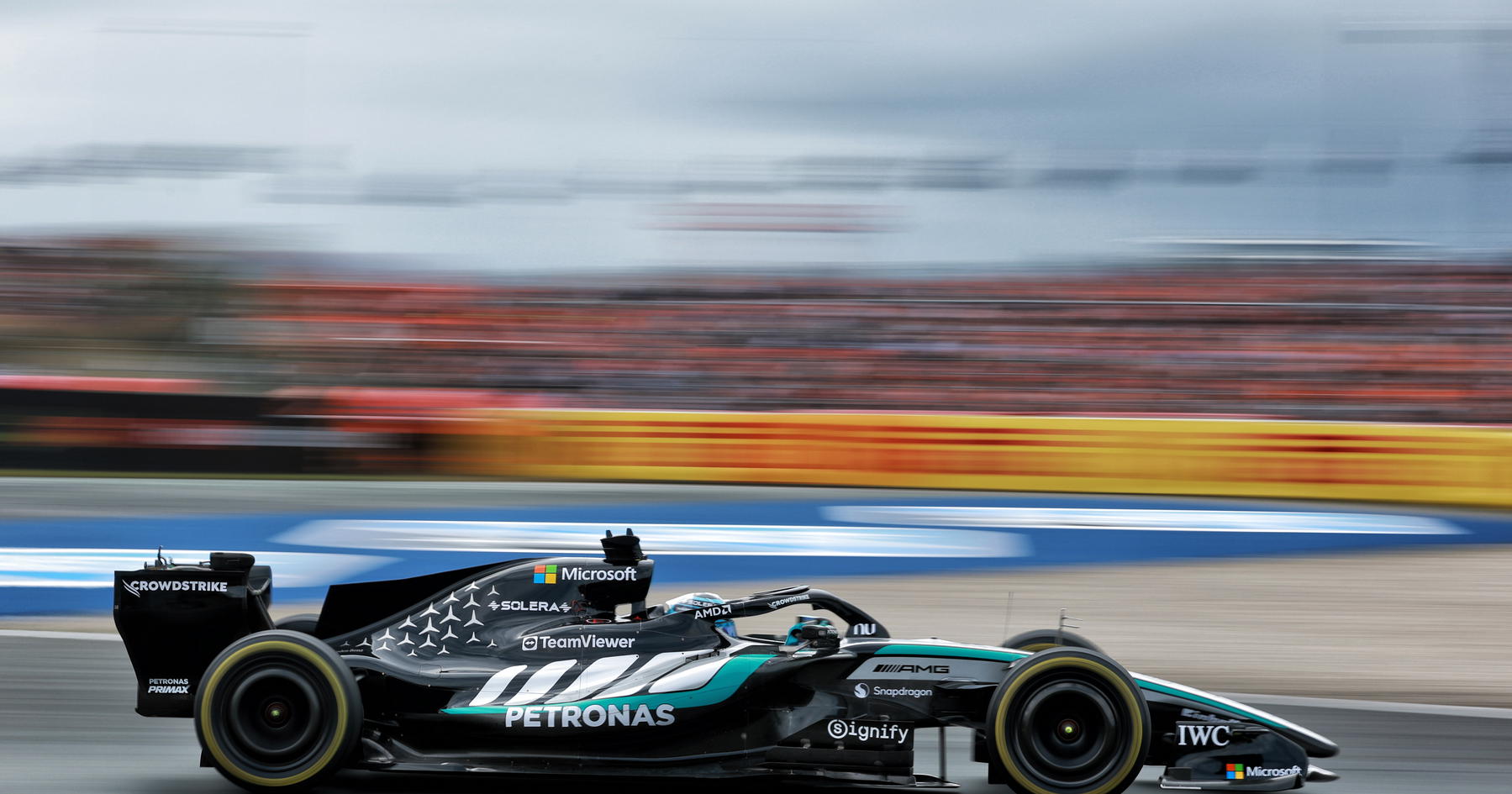 George Russell stuns Zandvoort as bounce back begins thumbnail