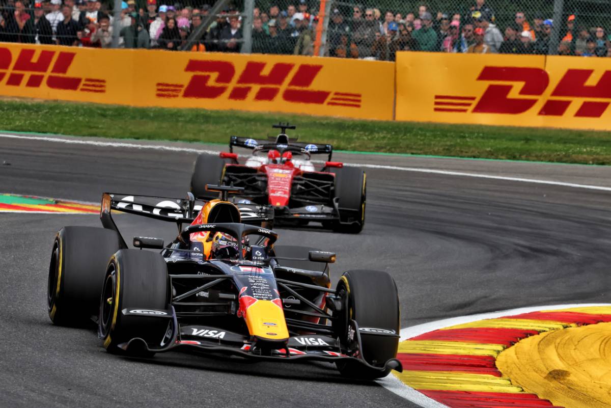 Verstappen feared ‘airplane shunt' with Leclerc in Belgian GP thumbnail