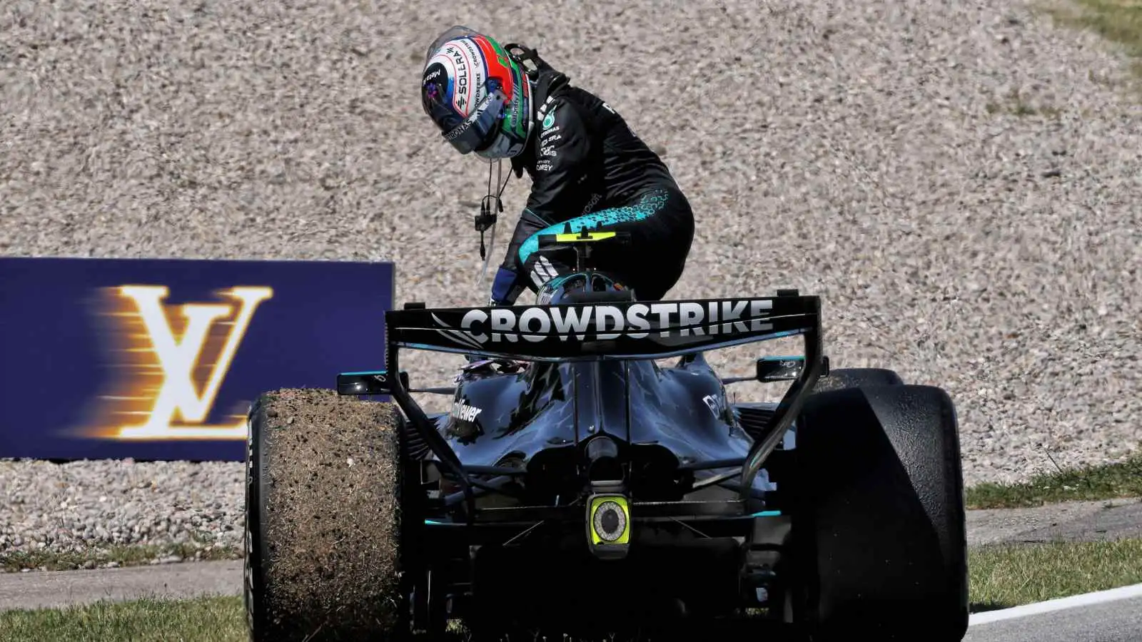 Toto Wolff in Mercedes reliability vow after Kimi Antonelli retirement source thumbnail