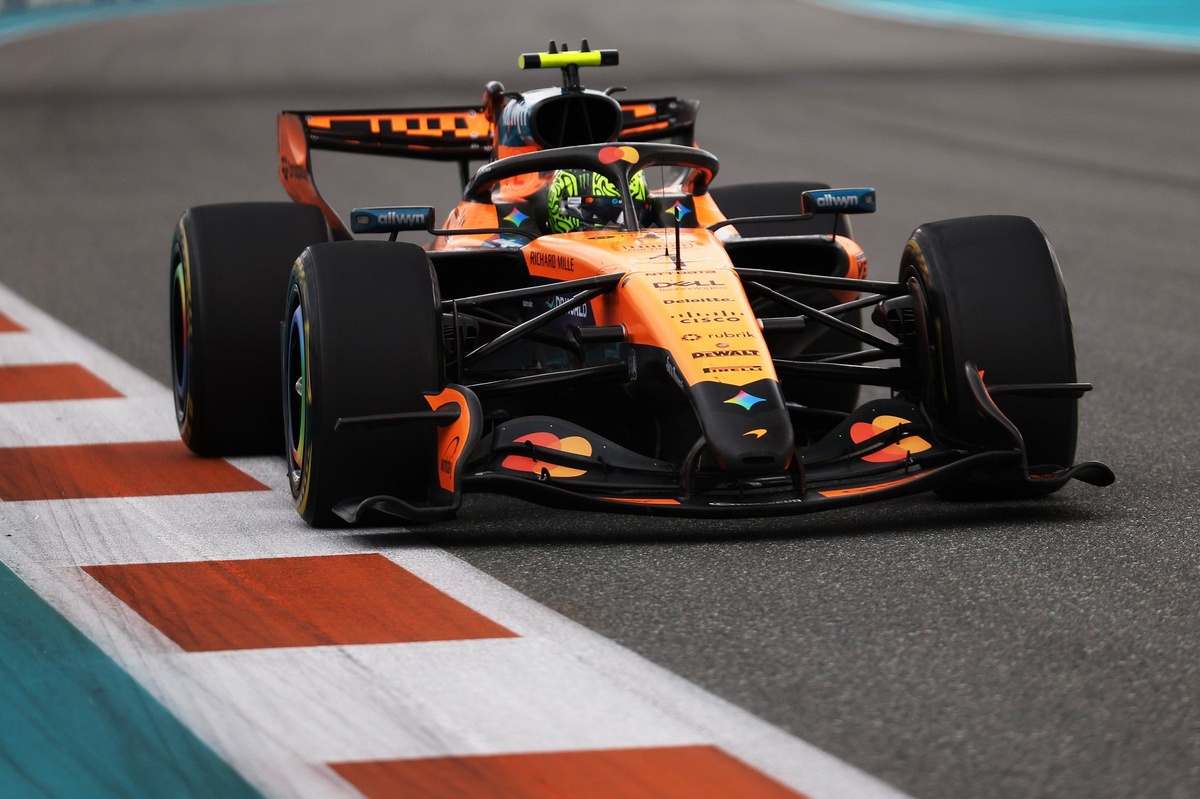 McLaren “cost themselves” Miami GP win with "hesitant" strategy call, says Jolyon Palmer thumbnail