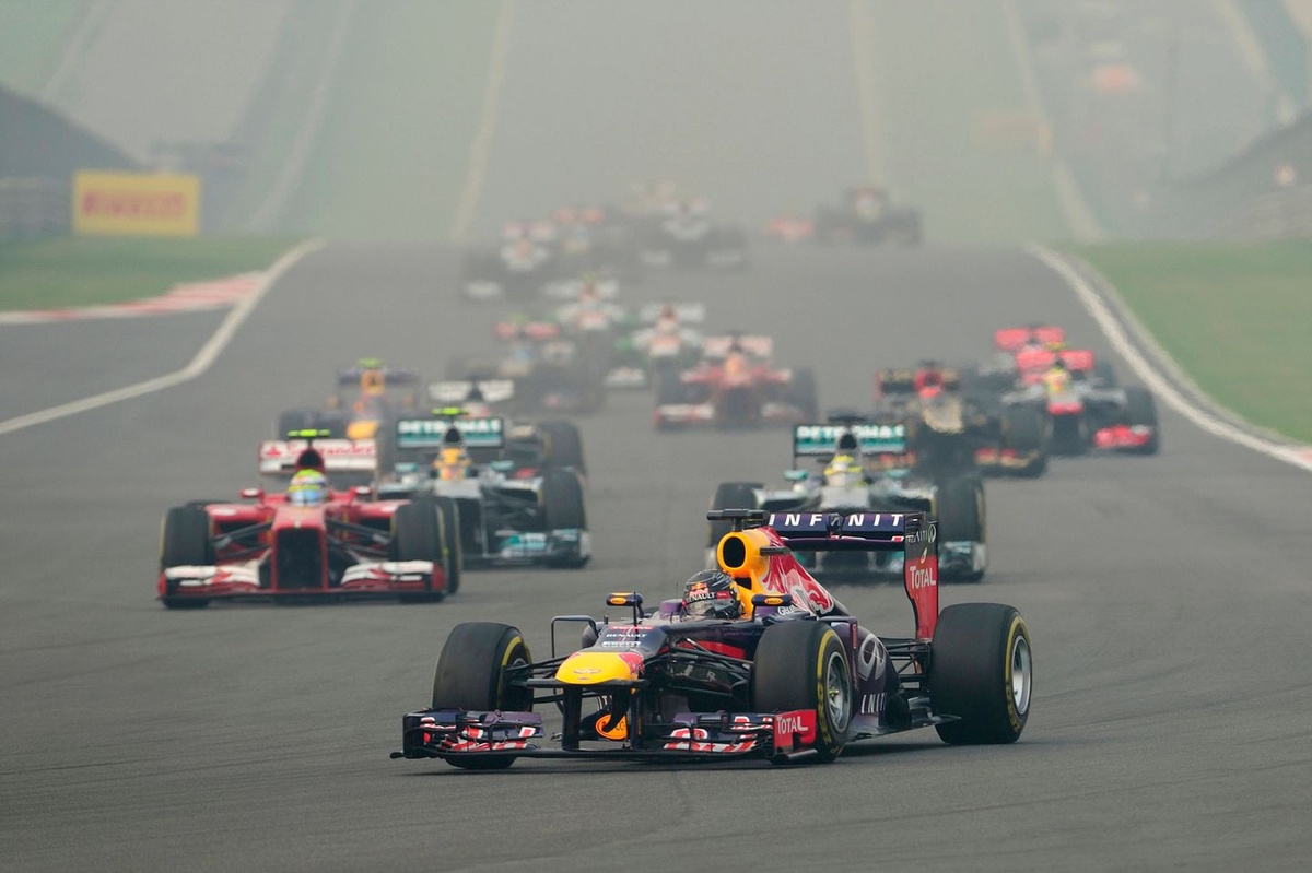 Should F1 really get louder in 2031? Our verdict thumbnail