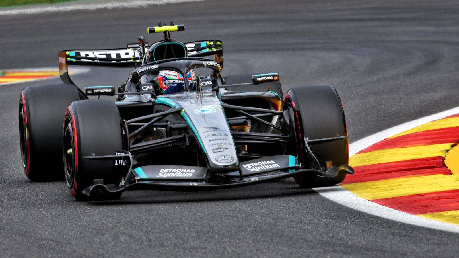 Antonelli puts Mercedes on top as Gasly crashes and Russell struggles thumbnail