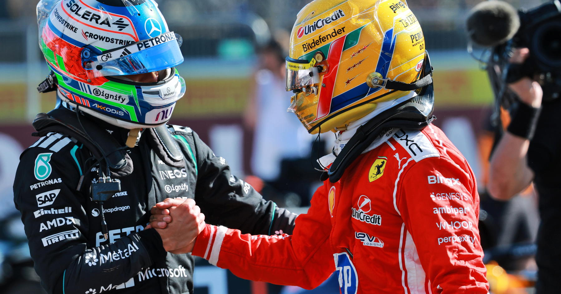 Kimi Antonelli wins Lewis Hamilton British Sprint duel to boost title chances thumbnail
