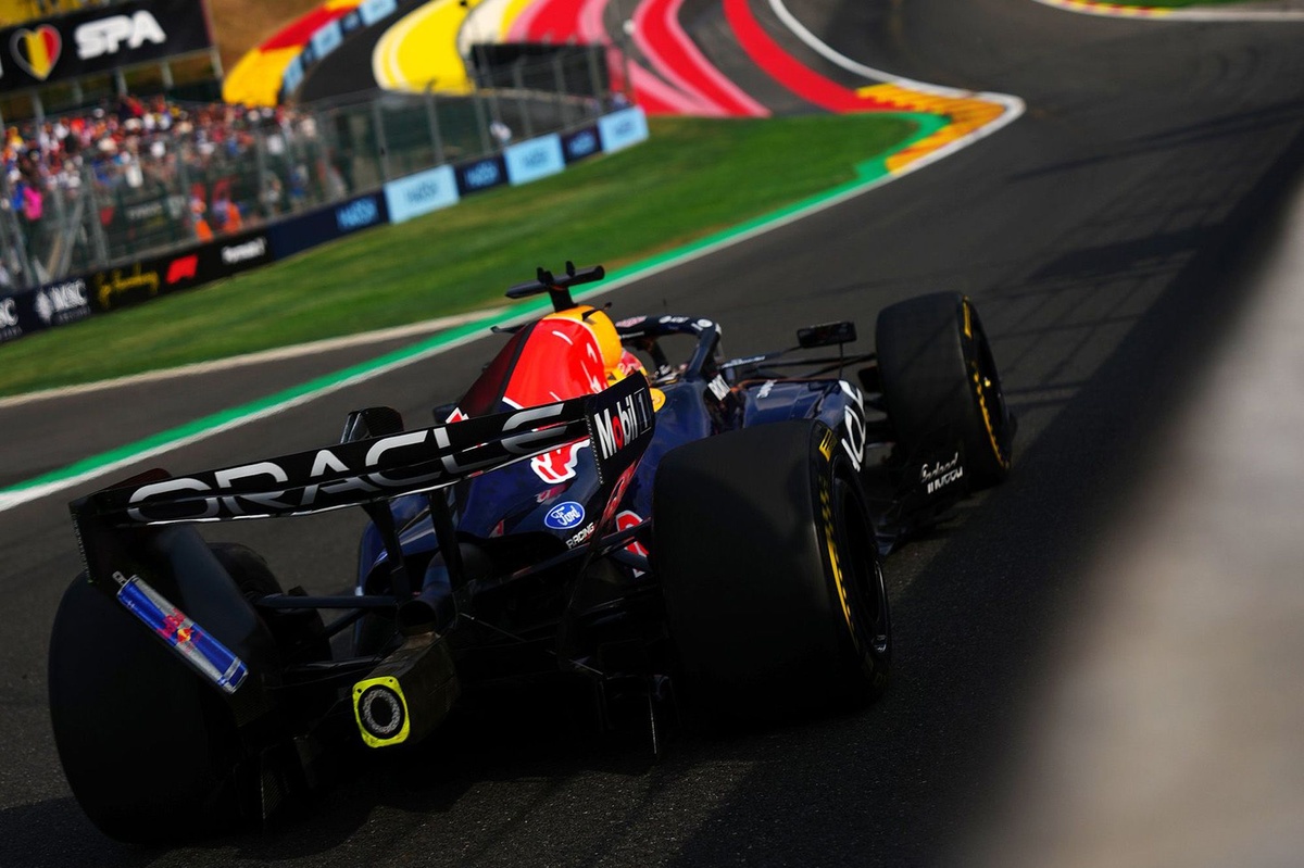 Red Bull expects its ‘Macarena' wing to return at next F1 race thumbnail