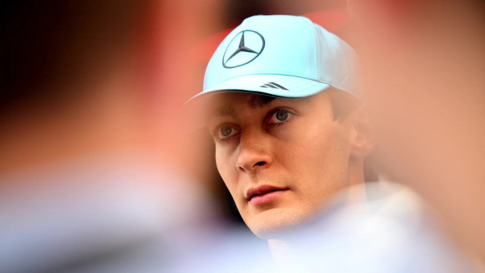 George Russell discusses his “incredibly difficult” start to 2026 F1 season source thumbnail