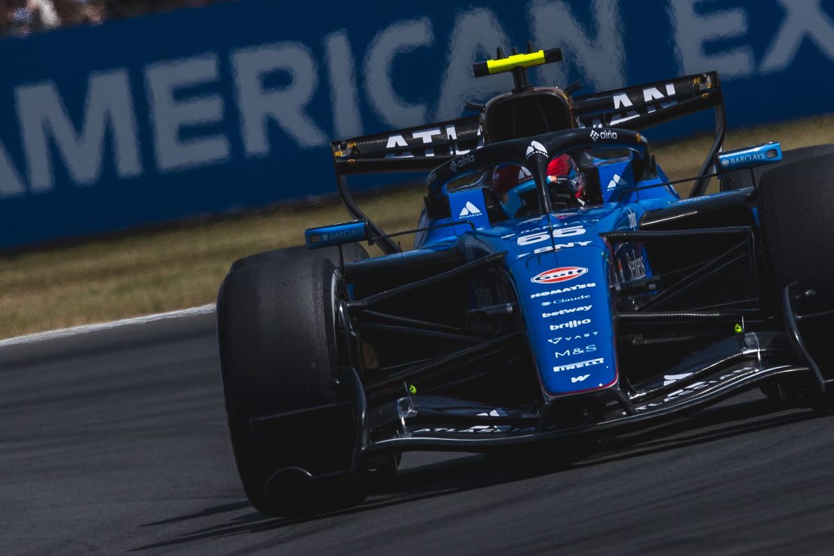 Why Williams is worrying Sainz so much thumbnail
