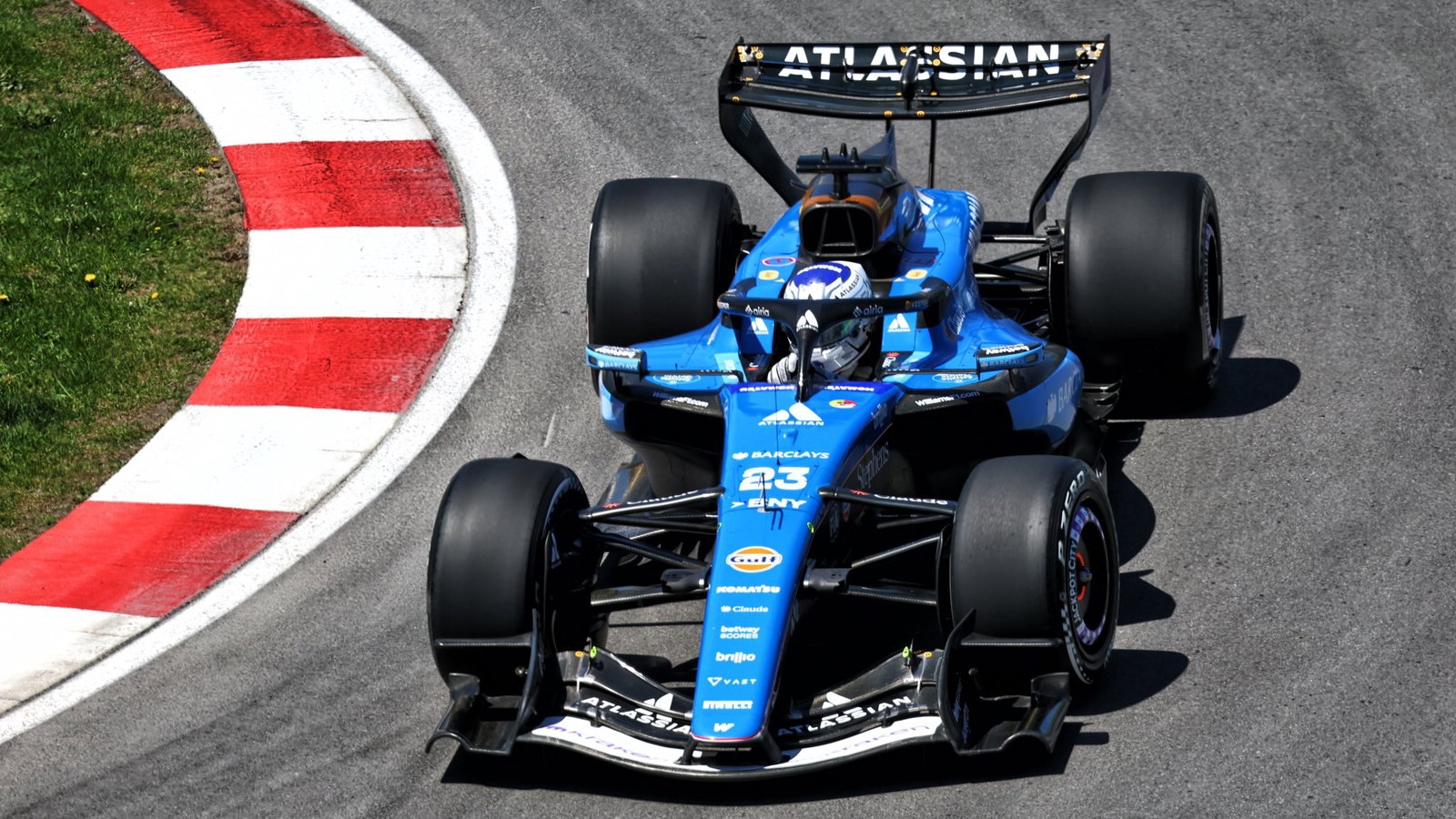 Williams explain Alex Albon F1 car damage after hitting groundhog thumbnail