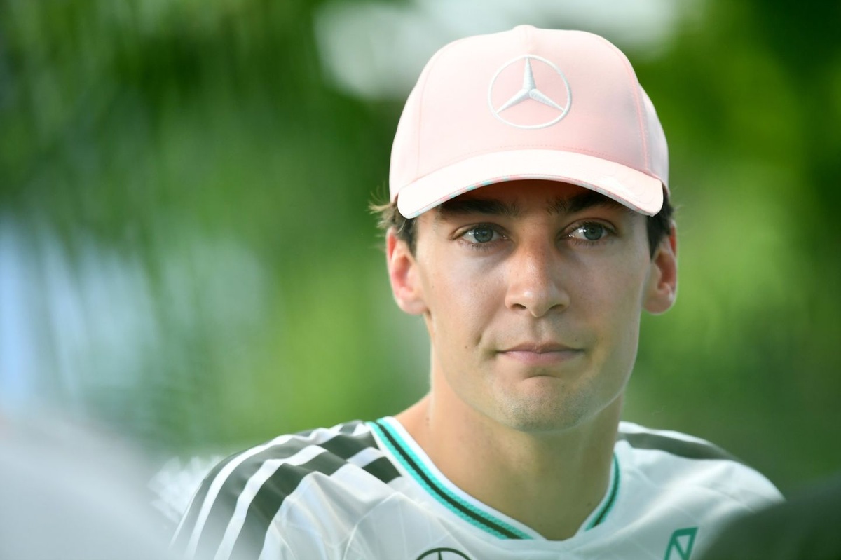 George Russell must 'stop Kimi Antonelli in his tracks' at Canadian GP, says Martin Brundle thumbnail