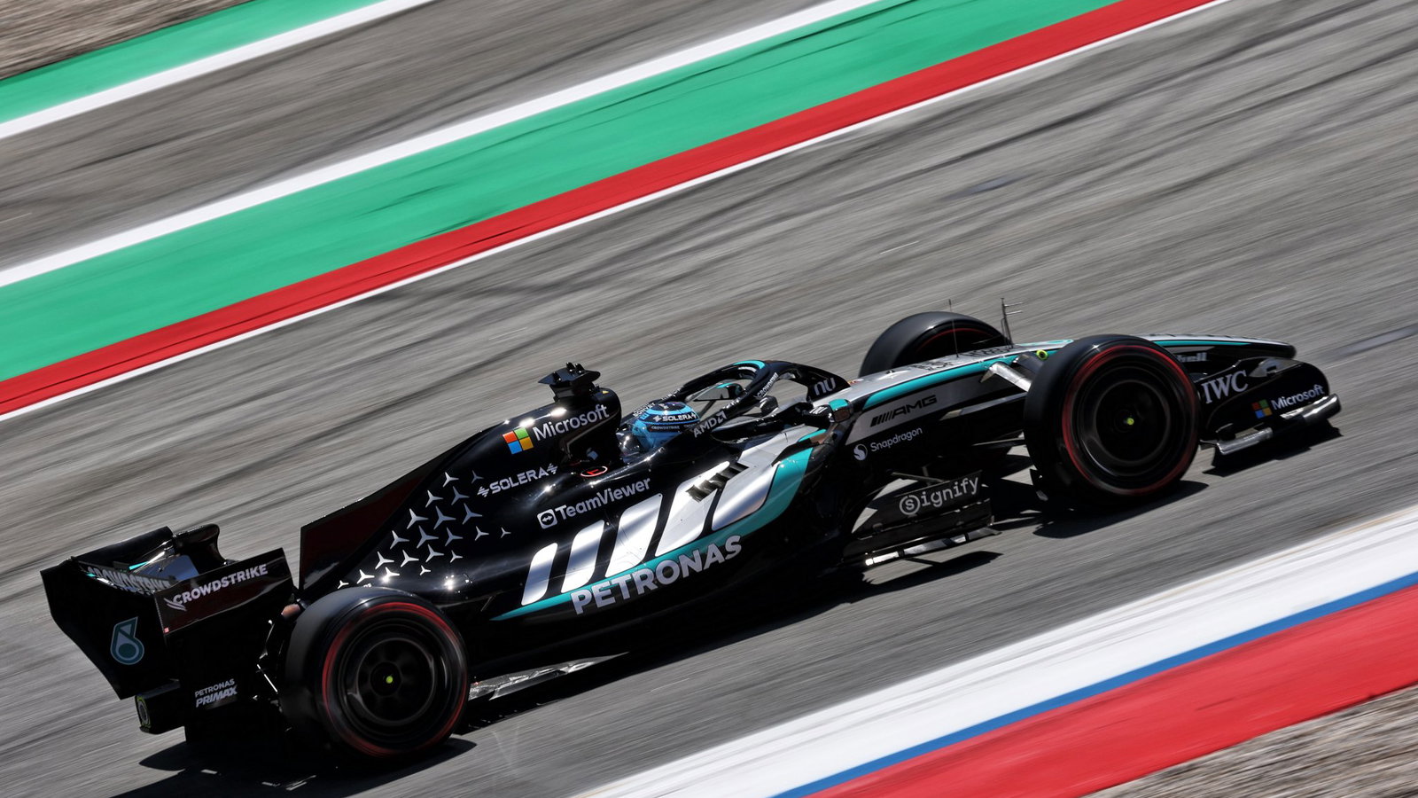 George Russell tops Barcelona practice as F1 rookies impress thumbnail