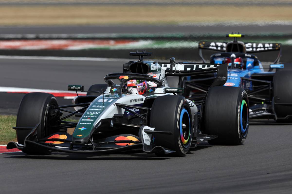 Piastri explains why and when McLaren car's weakness is exposed thumbnail