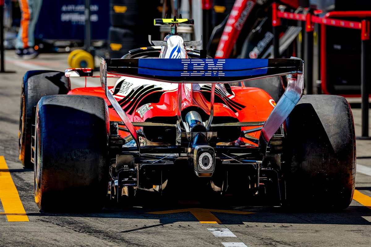 FIA bans Ferrari style exhaust wings in F1 2027 thumbnail