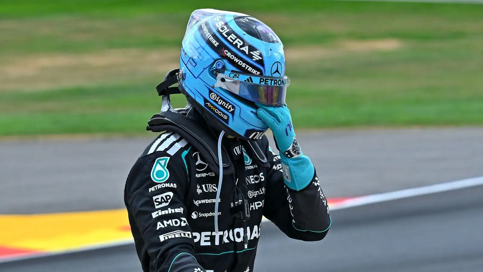 Untelevised George Russell radio reveals sweary rant at Mercedes thumbnail
